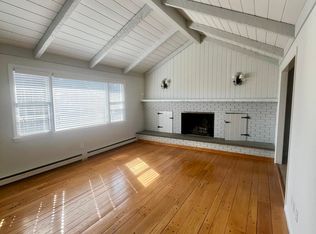 72 Locust Ave #A, New Canaan, CT 06840