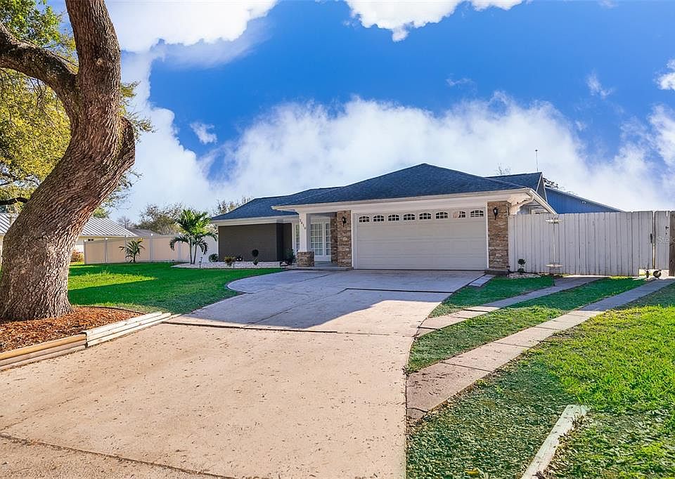 1st image of 2610 Orchid Ln