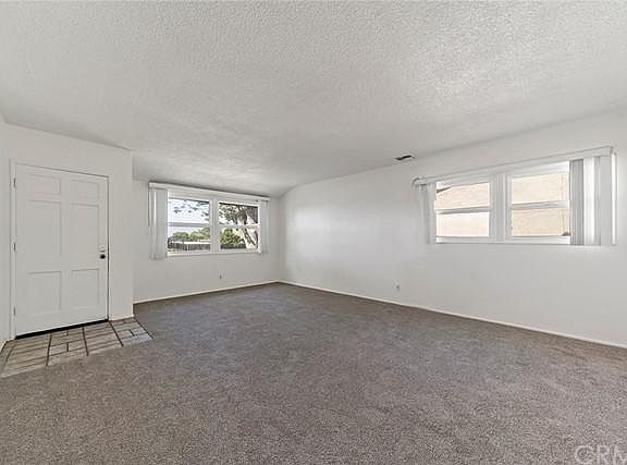 3rd image of 4850 Rosewood St