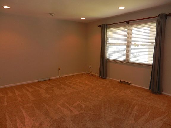 5th image of 2441 Cecilia Dr