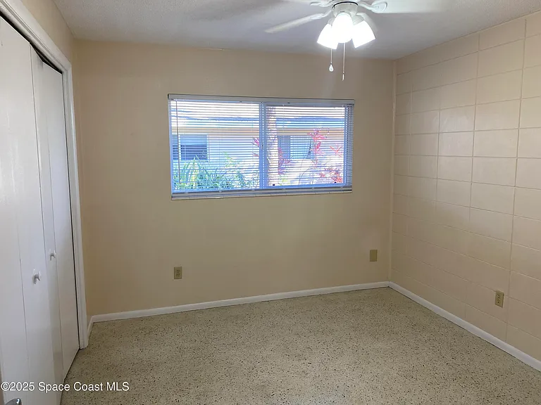 1558 Guava Ave #B — Photo 12