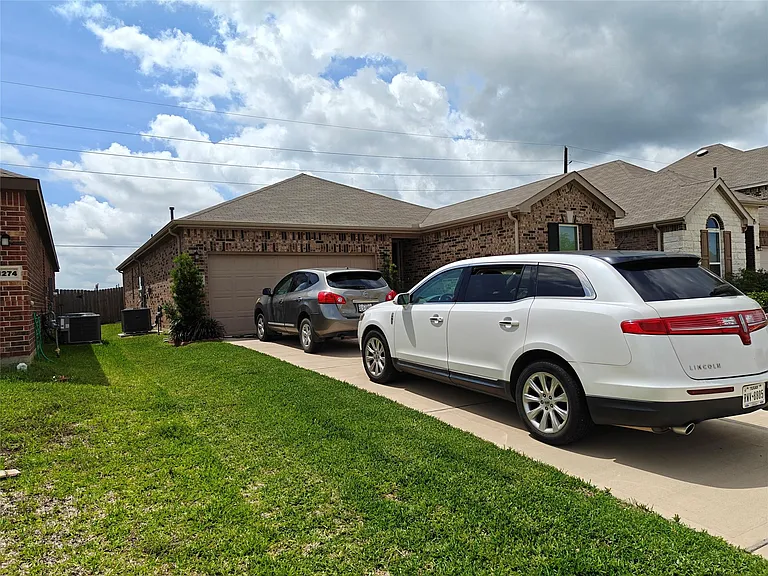 1270 Glendora Dr — Photo 4