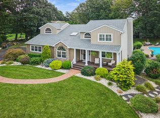 42 Adelia Path, Riverhead, NY 11901