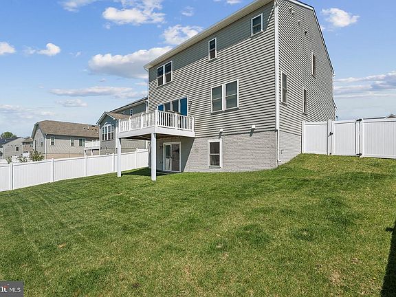 2nd image of 12710 Wallace Ct