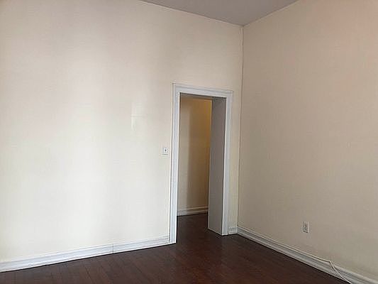 4th image of 287 Fort Washington Ave #6