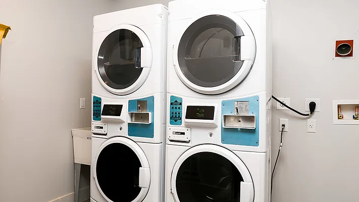 Rented by Nooklyn NYC LLC | media 23