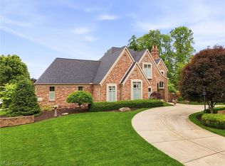 8413 Hickory Hill Dr, Poland, OH 44514