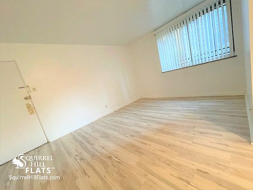 3rd image of 5712 Phillips Ave #B1