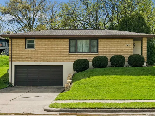3416 Glencove Ln, Dubuque, IA 52002