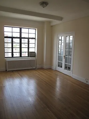 Rented by MNS | media 6