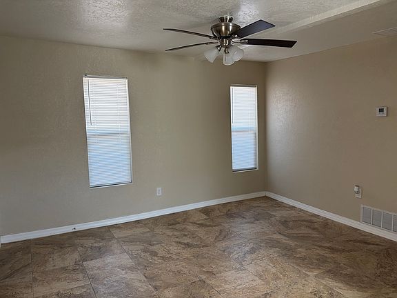 4th image of 5824 Westside Dr #B