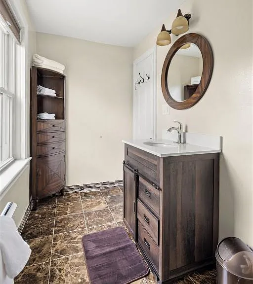 311 A St NE #2 — Photo 18