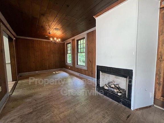4th image of 208 E Stone Ave Unit 5