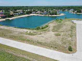 3016 Whitetail Dr, Columbus, NE 68601