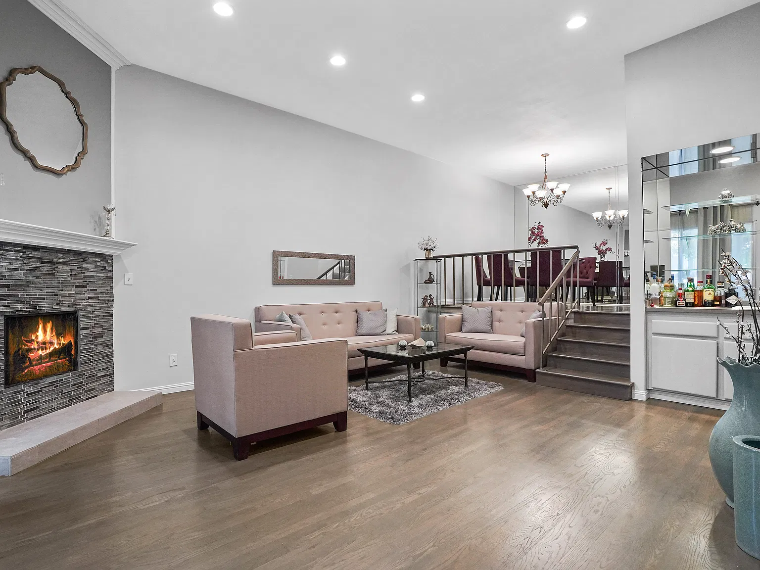 2 bed, 1654 sqft, $4,600 — Photo 2