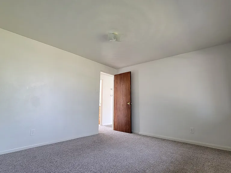 767 Miller Ct — Photo 21