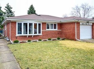 1865 Locust St, Des Plaines, IL 60018