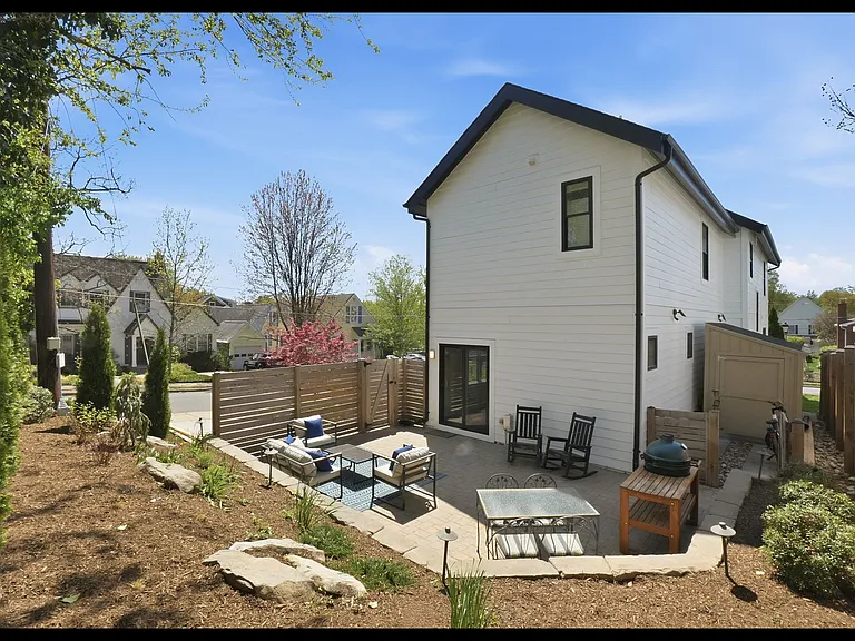 401 N Edgewood St — Photo 13