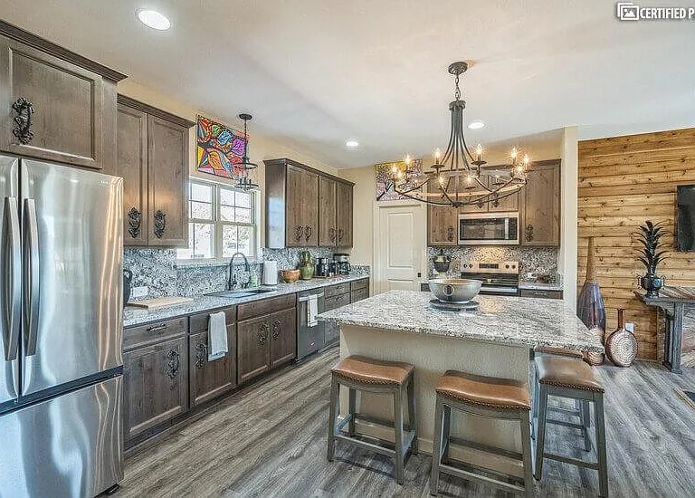 505 Heron Dr — Photo 6