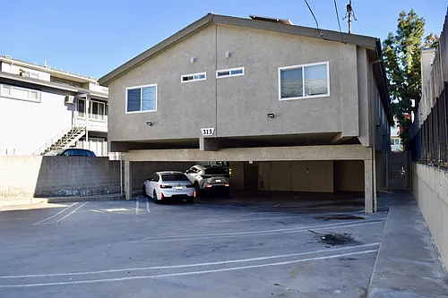 313 E Providencia Ave Photo 1