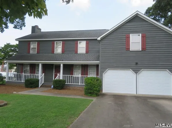 207 Beechwood Dr, Roanoke Rapids, NC 27870