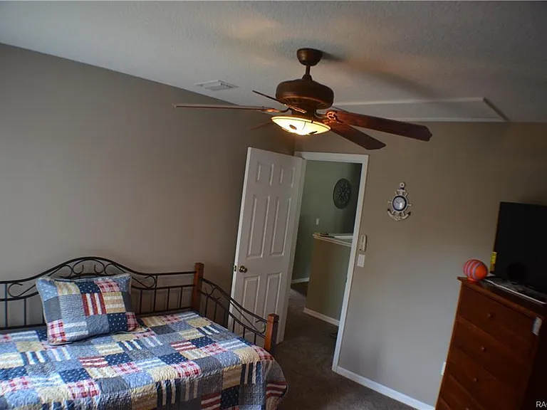 3134 W Randolph Ln — Photo 27