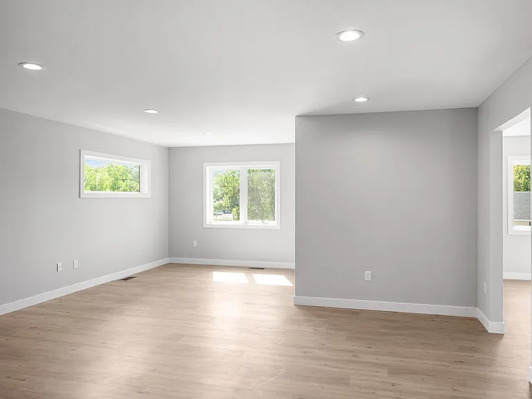 500 Cambridge St — Photo 20