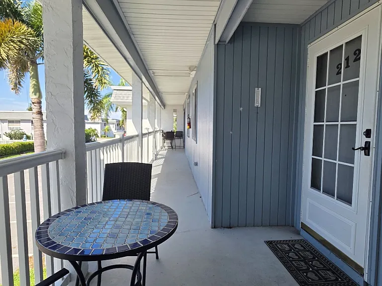 22375 Edgewater Dr — Photo 35