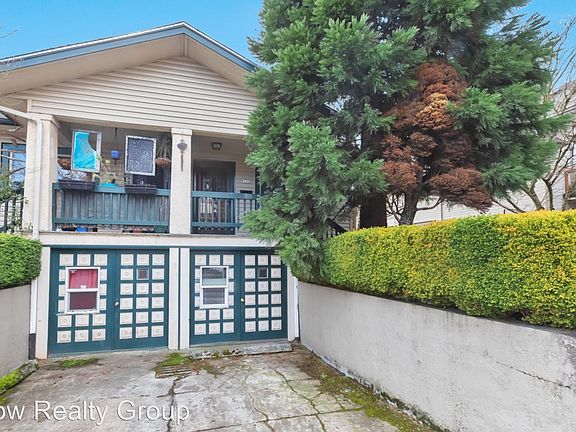 2nd image of 8120 N Jersey St #8122