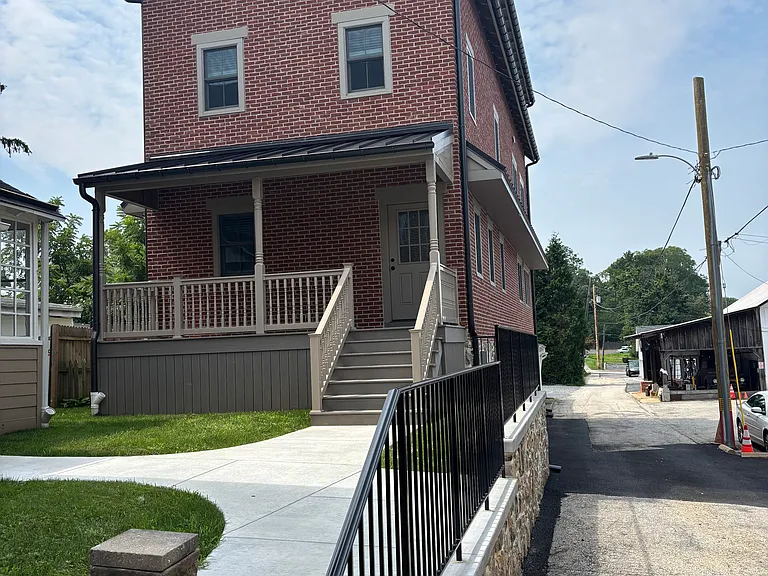 24 S Warren Ave #B — Photo 21