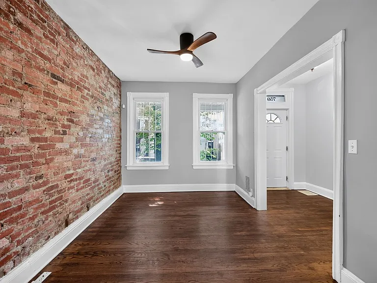 759 Harvard St NW — Photo 9