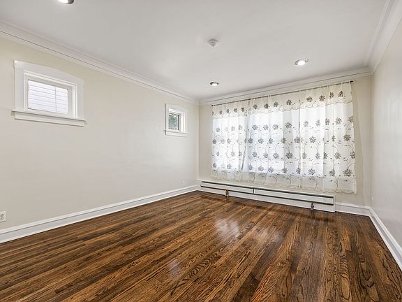 3rd image of 7149 S Campbell Ave