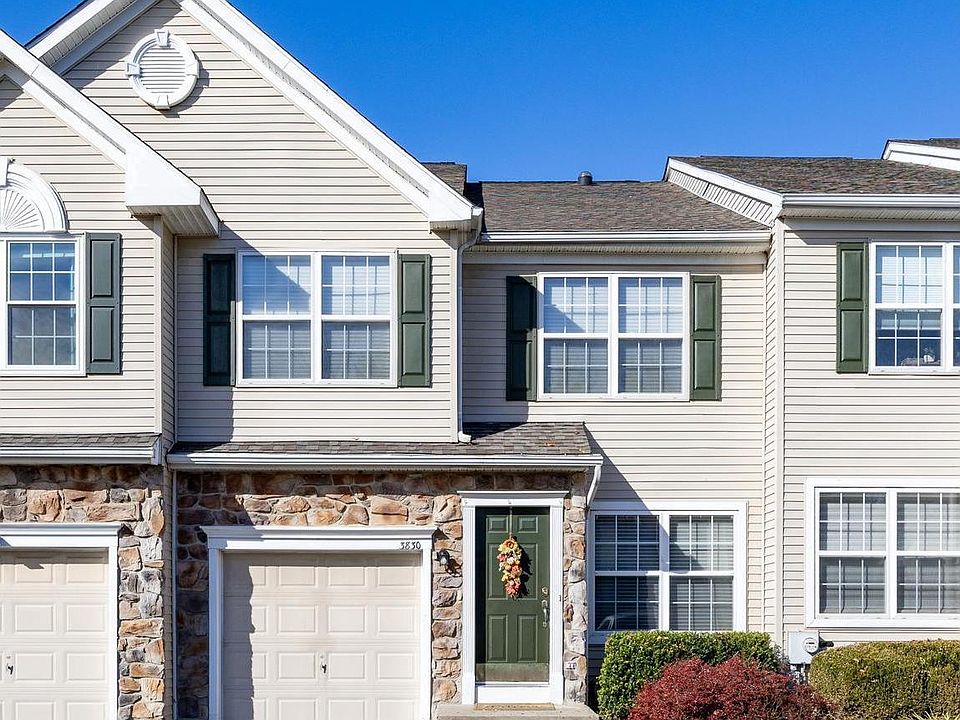 1st image of 3830 Honey Locust Dr
