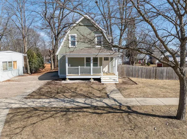 307 North Wisconsin DRIVE, Elkhorn, WI 53121