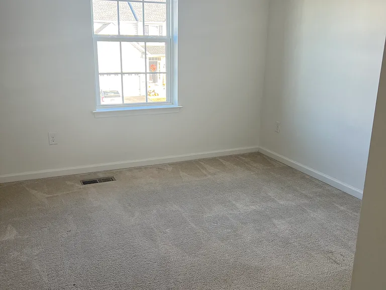 86 Munro Rd — Photo 10