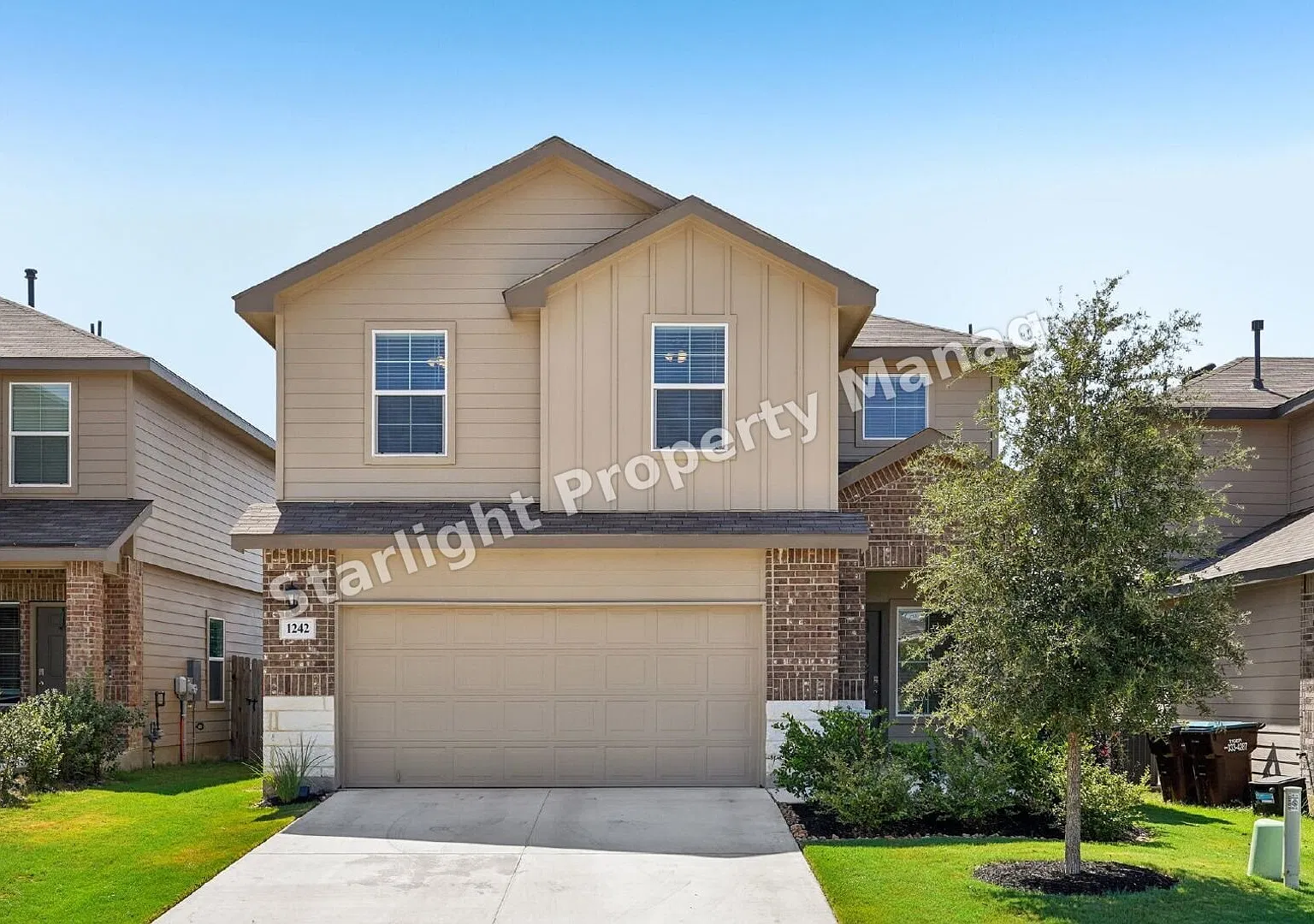 Move-In Bonus Alert!! Save Over $800 Instantly At Move-In! Don't Miss Out!! — Photo 2