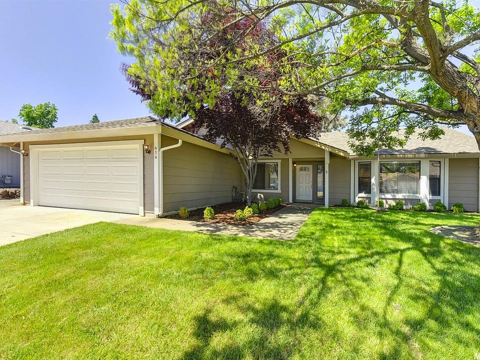 1st image of 616 Willow Creek Dr