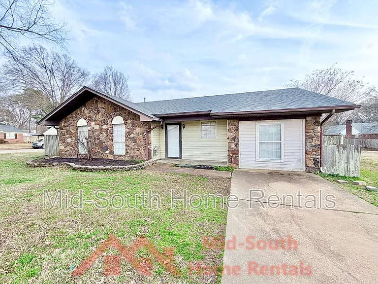 465 Shelton Rd — Photo 3
