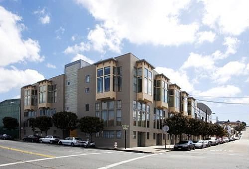 1st image of 999 16th St APT 8