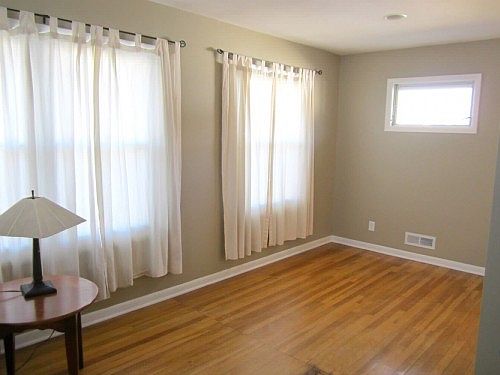 4th image of 2917 E Moreland Dr