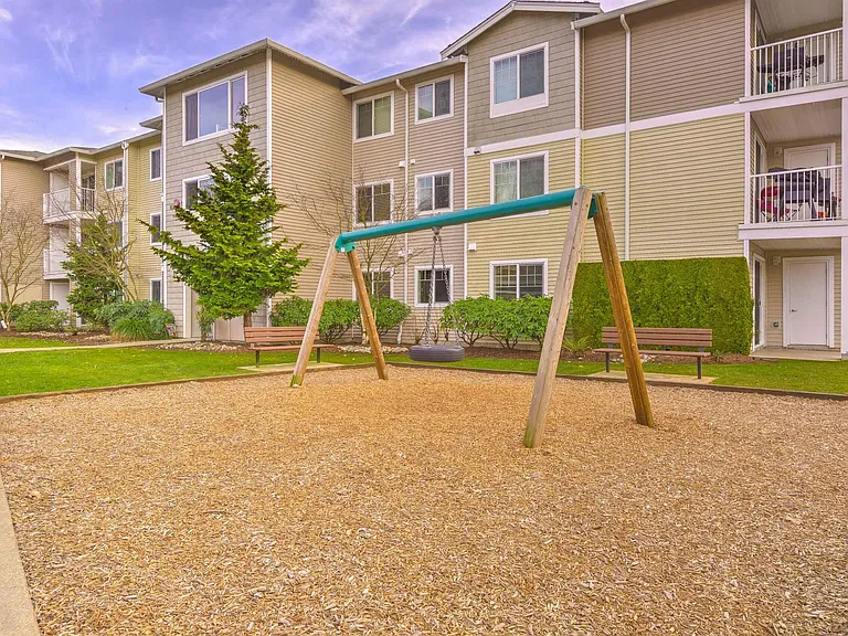 Valley Springs Apartments — Photo 8