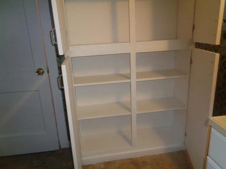 886 Storer Ave — Photo 18