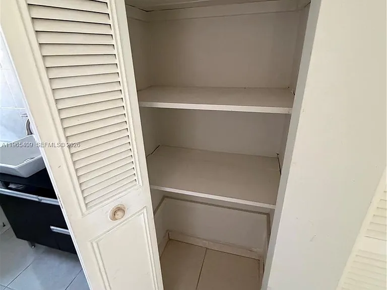 1830 Dixieanna St #406 — Photo 14