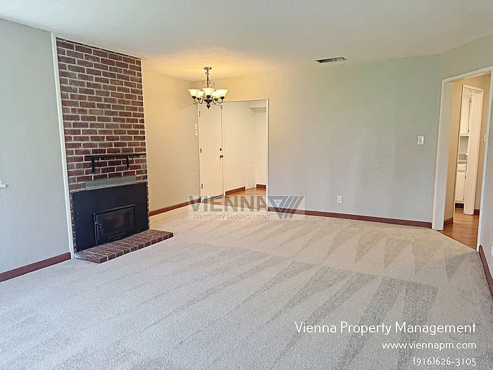 3317 Bristol Rd — Photo 4