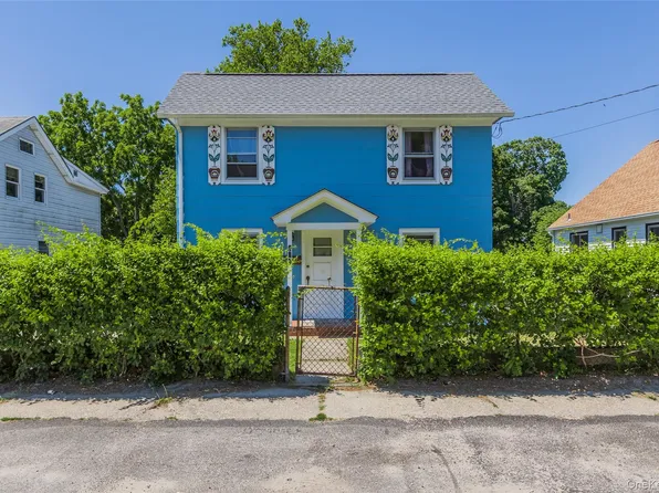 337 Hamilton Avenue, Riverhead, NY 11901
