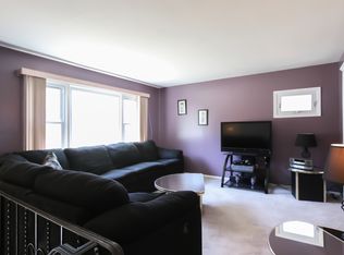 23 Holiday Dr, Hopatcong, NJ 07843