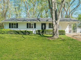 312 Spring Meadows Dr, Ballwin, MO 63011