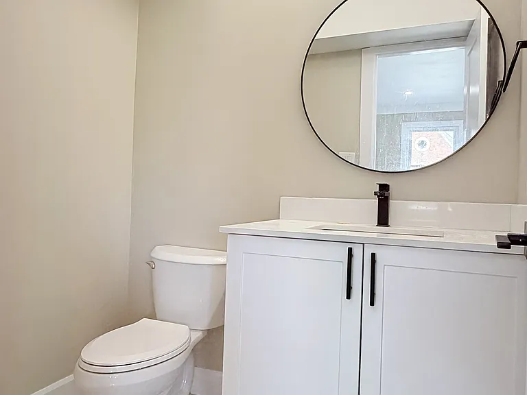 149 Margaret St #2-B — Photo 8