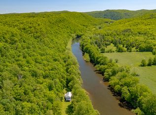 635 Burnside Rd, Hillsboro, WV 24946