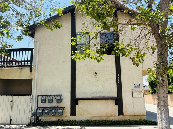 21513 Juan Ave APT 6, Hawaiian Gardens, CA 90716
